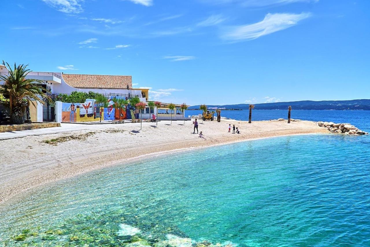 Apartments 20 Meters From The Beach イェセニツェ エクステリア 写真